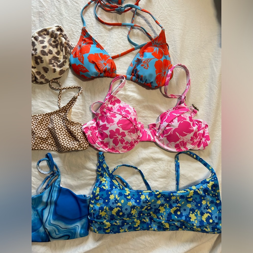 Womens Bikinis - Picture 4 of 13